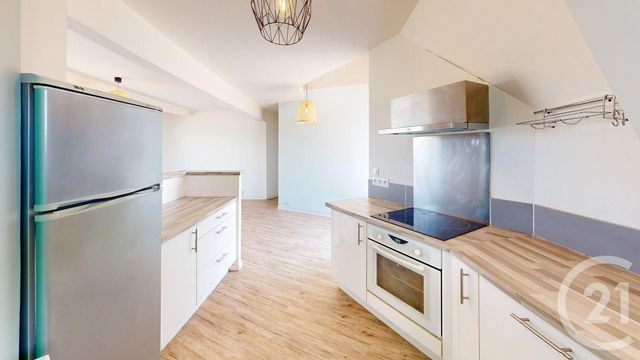 Appartement Duplex à louer - 3 pièces - 64.25 m2 - LE CROISIC - 44 - PAYS-DE-LOIRE - Century 21 Mdg Immobilier