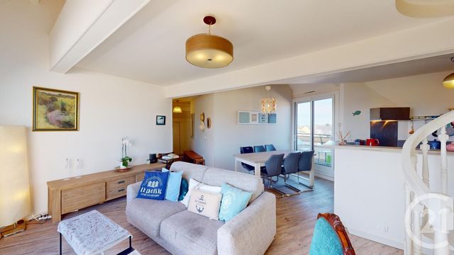 Afficher la photo en grand Appartement Duplex à vendre - 3 pièces - 64.25 m2 - LE CROISIC - 44 - PAYS-DE-LOIRE - Century 21 Mdg Immobilier